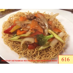 616. MÌ XÀO GIÒN BÒ RAU CẢI - CẢI - BEEF & VEGETABLES WITH CRISPY EGG NOODLE